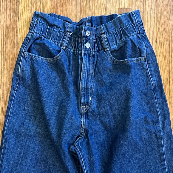 Levi's Elastic Paperbag High Waist Tapered Leg Zip Fly Medium Wash Retro Jeans - Picture 2 of 5